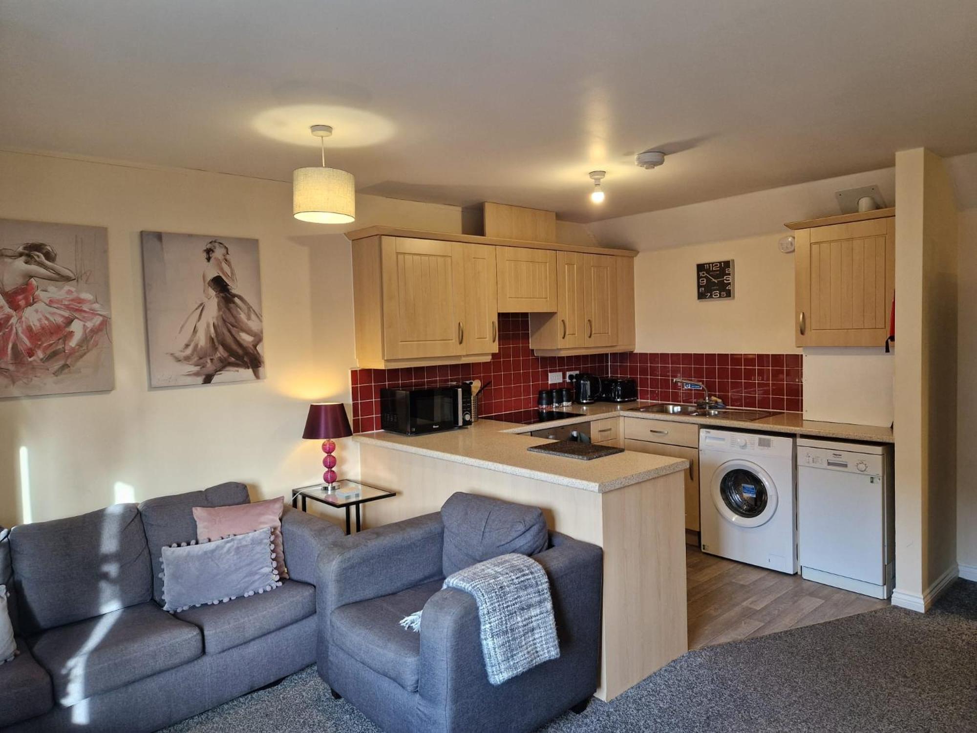 Hereford - Mayflower Coach House, Modern 2 Bedroom Property With Parking, Located South Of Hereford City, Suitable For Small Family, Couple Or Contractors - Sleeps Up To 5 Guests - Hosted By Rentmyhouse 외부 사진